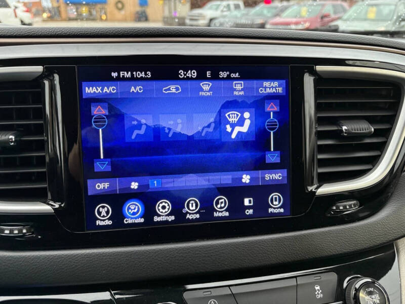 2017 Chrysler Pacifica Touring