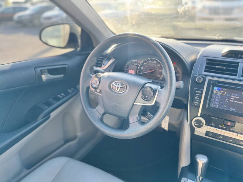 2012 Toyota Camry LE