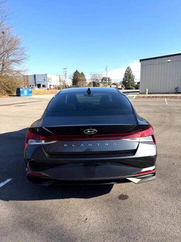 2022 Hyundai Elantra