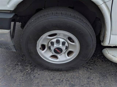 2024 GMC Savana 2500