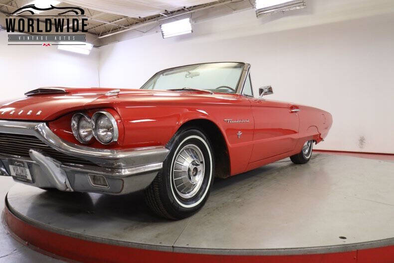 1964 Ford Thunderbird