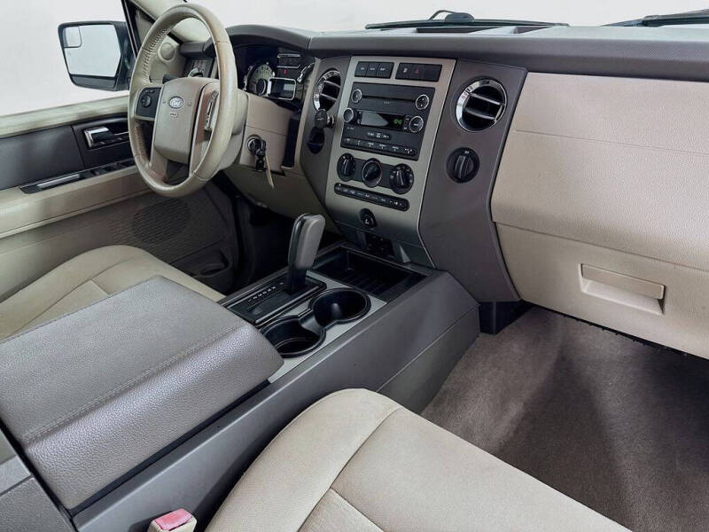 2013 Ford Expedition XLT