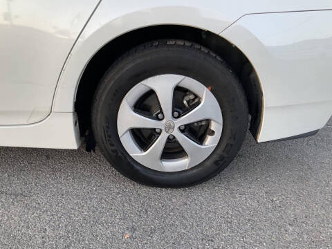 2015 Toyota Prius Three