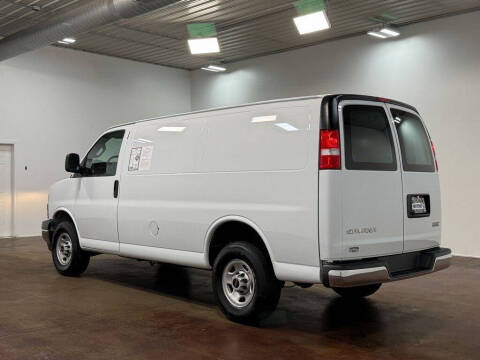 2024 GMC Savana 2500