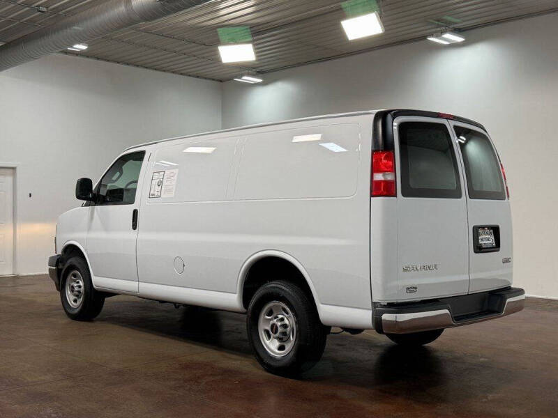 2024 GMC Savana 2500