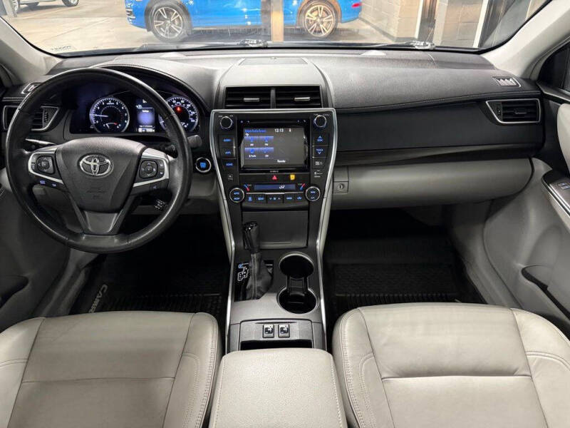 2017 Toyota Camry XLE