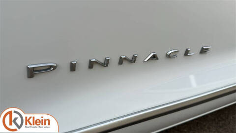 2024 Chrysler Pacifica Pinnacle