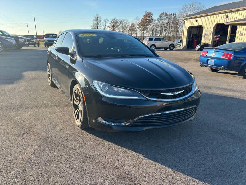 2015 Chrysler 200 Limited photo 3