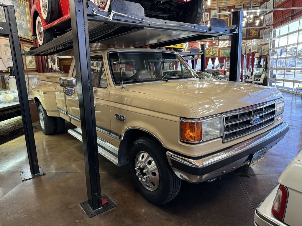 1990 Ford F-350 3