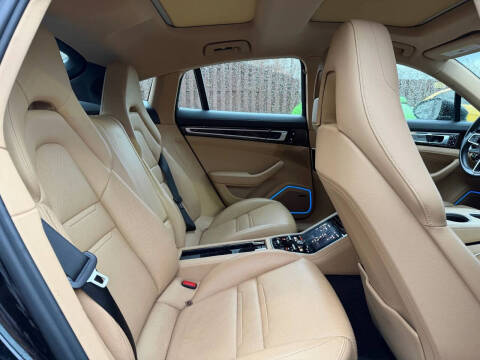 2018 Porsche Panamera 4S
