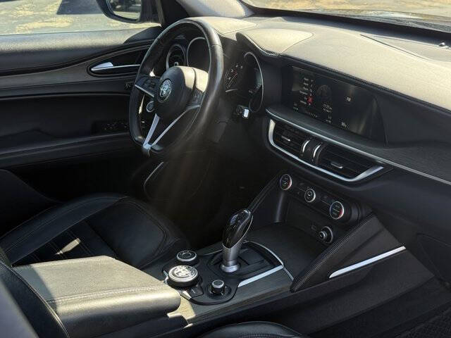 2019 Alfa Romeo Stelvio Ti Lusso
