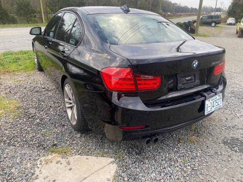 2012 BMW 3 Series 328i