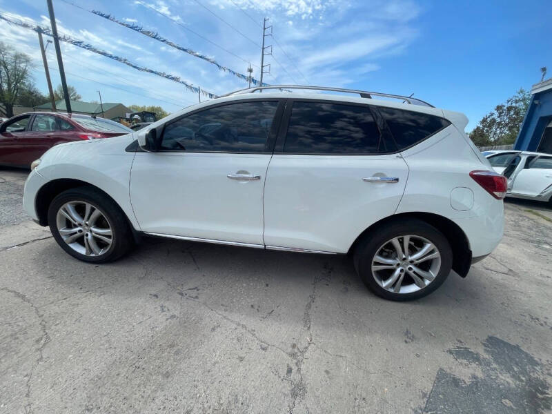 2011 Nissan Murano LE