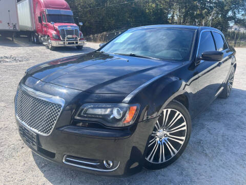 2012 Chrysler 300 for sale at Gwinnett Luxury Motors in Buford GA