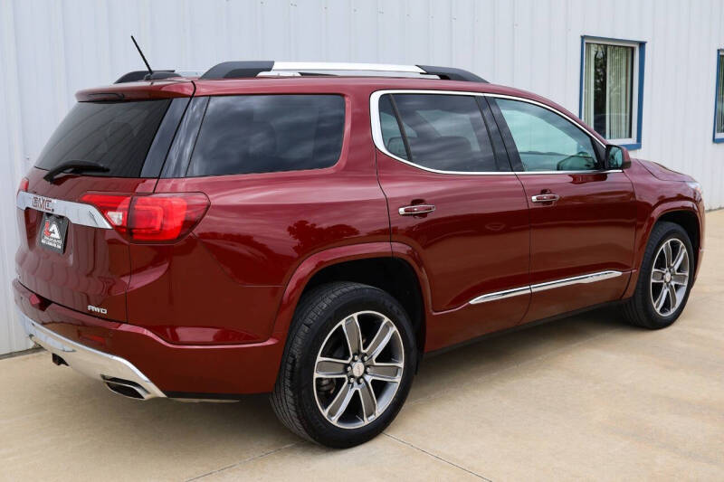 2017 GMC Acadia Denali