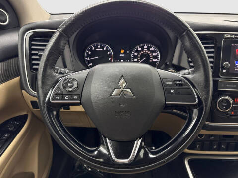 2019 Mitsubishi Outlander SE