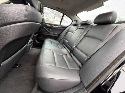 2013 BMW 5 Series 528i xDrive