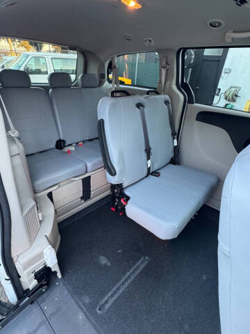 2014 Dodge Grand Caravan SE