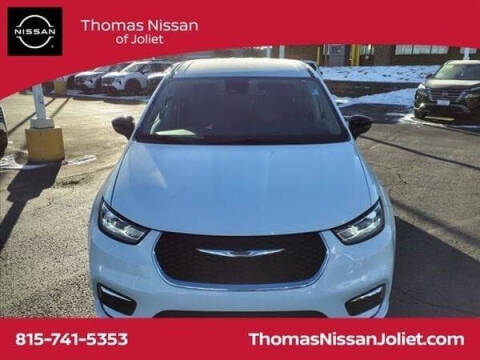 2024 Chrysler Pacifica Plug-In Hybrid Select