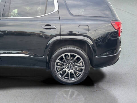 2023 GMC Acadia Denali