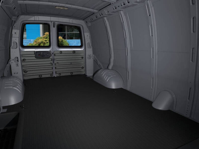 2025 Chevrolet Express 2500