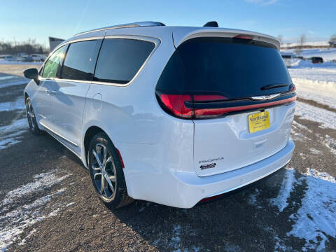 2026 Chrysler Pacifica Pinnacle