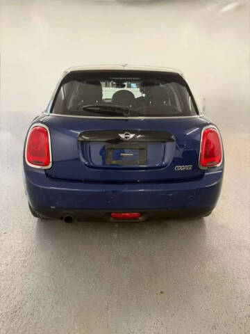 2017 MINI Hardtop 4 Door Cooper