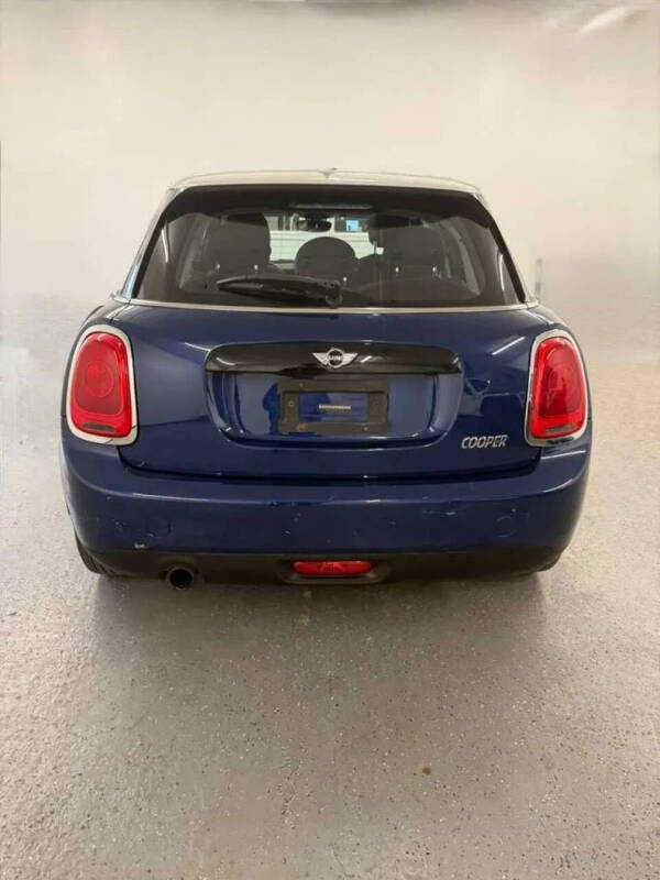 2017 MINI Hardtop 4 Door Cooper