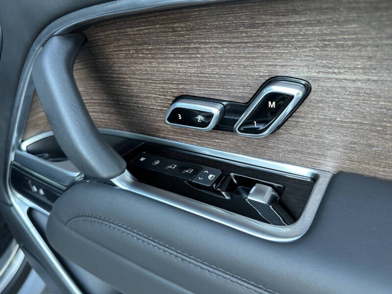 2023 Land Rover Range Rover P530 Autobiography