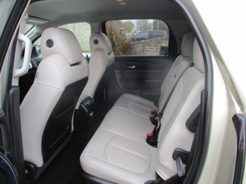 2015 GMC Acadia SLE-1