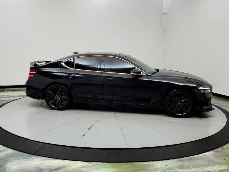 2022 Genesis G70