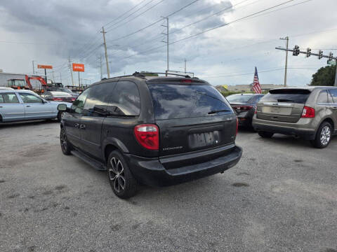 2005 Dodge Caravan SXT