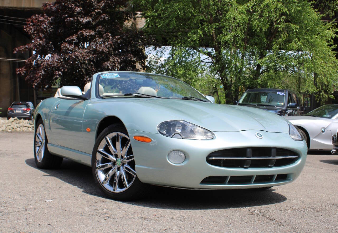 ジャッキー 2006 Jaguar XK8 | Frazier Motorcar Company, LLC