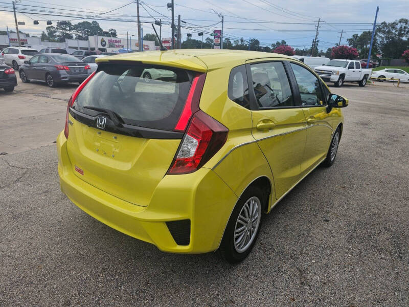 2017 Honda Fit LX photo 12