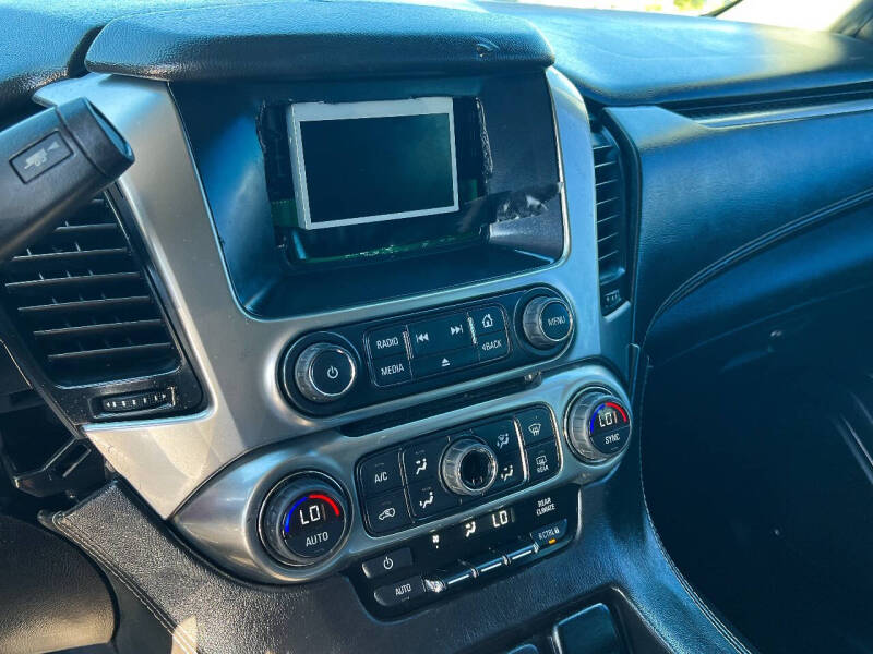 2015 Chevrolet Suburban LS