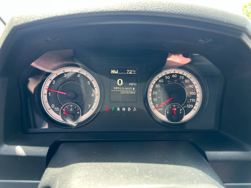 2017 RAM 1500 SLT