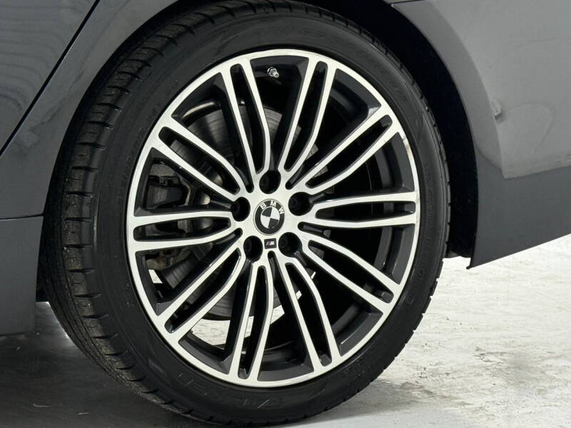 2018 BMW 5 Series 540i