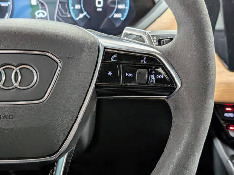 2023 Audi e-tron GT quattro Premium Plus