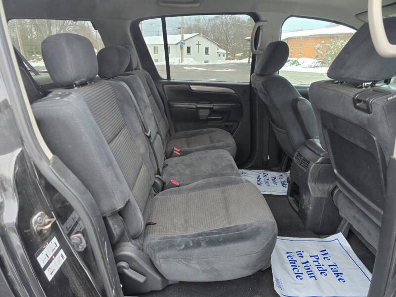 2011 Nissan Armada SV