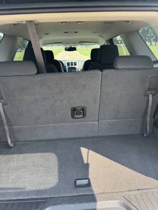 2011 GMC Acadia SLE