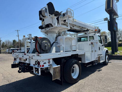2019 Freightliner M2 106