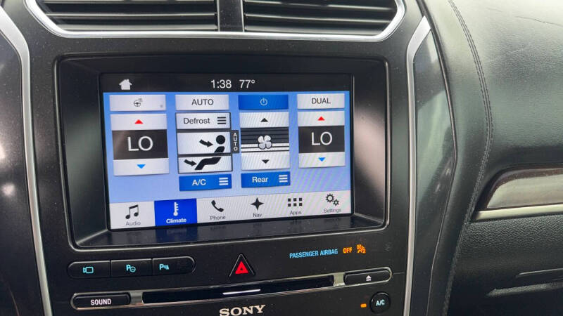 2017 Ford Explorer Platinum