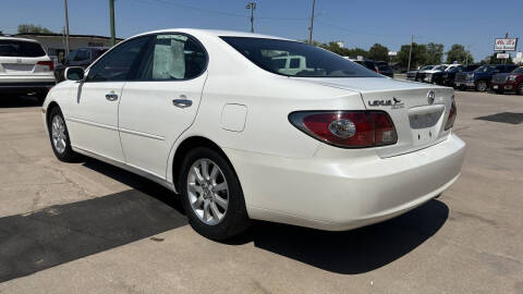 2004 Lexus ES 330