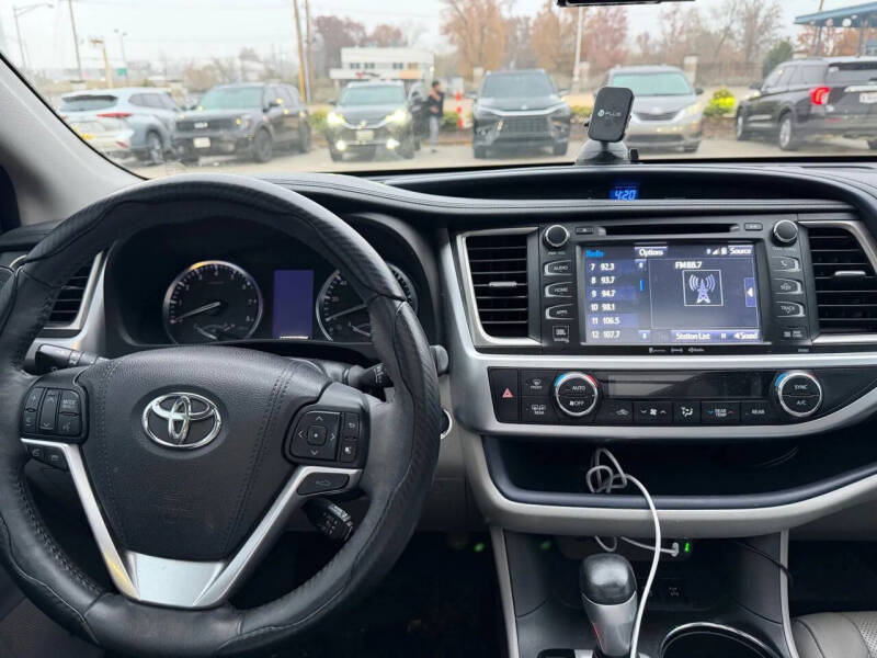 2016 Toyota Highlander