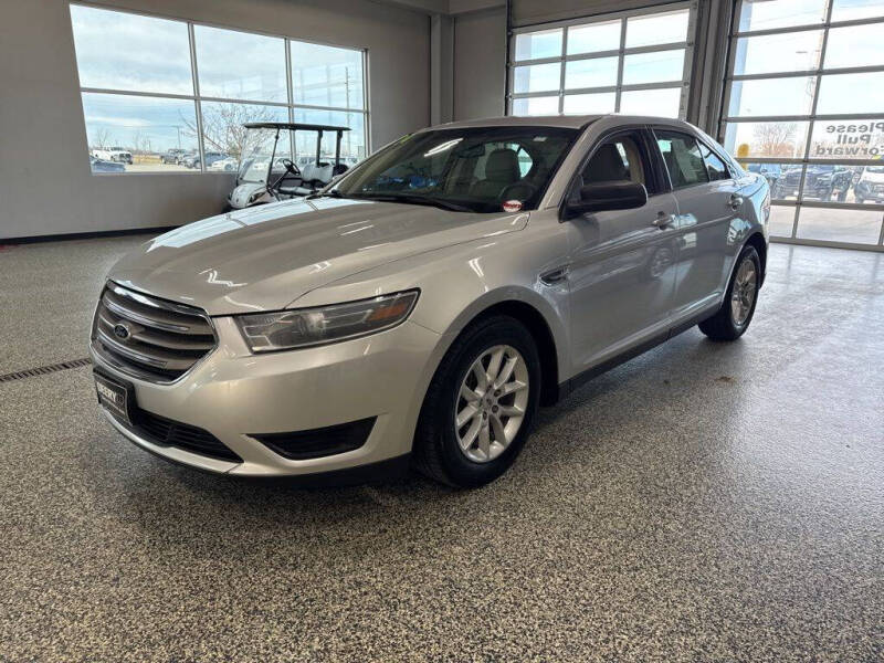 2014 Ford Taurus SE