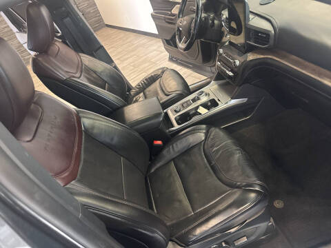 2020 Ford Explorer Platinum