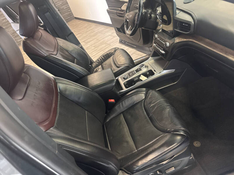 2020 Ford Explorer Platinum