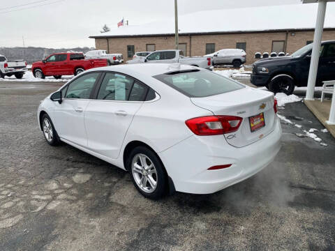 2016 Chevrolet Cruze LT Auto