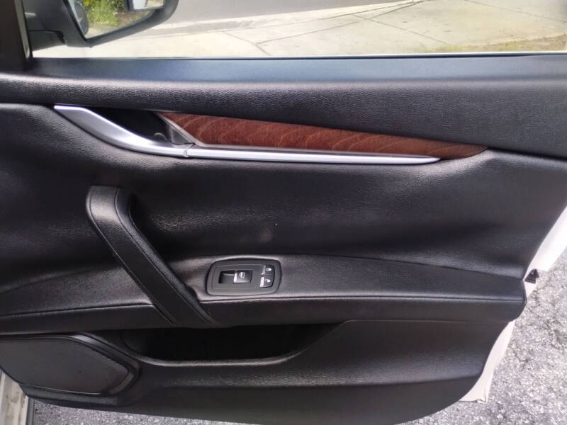 2017 Maserati Ghibli