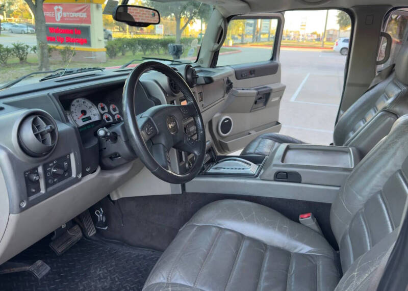 2004 HUMMER H2